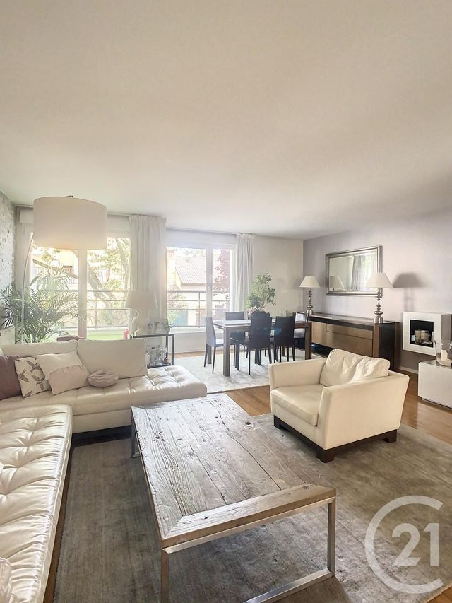 Appartement Triplex à vendre SURESNES