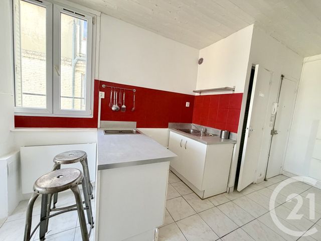 Appartement F1 à louer - 1 pièce - 27.0 m2 - SURESNES - 92 - ILE-DE-FRANCE - Century 21 Arconsilium