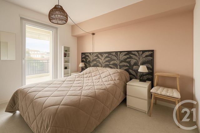 Appartement F3 à vendre - 3 pièces - 67.0 m2 - SURESNES - 92 - ILE-DE-FRANCE - Century 21 Arconsilium