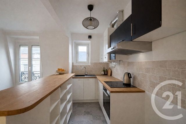 Appartement F3 à vendre - 3 pièces - 47.9 m2 - SURESNES - 92 - ILE-DE-FRANCE - Century 21 Arconsilium