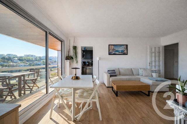 Appartement F4 à vendre - 4 pièces - 83.0 m2 - SURESNES - 92 - ILE-DE-FRANCE - Century 21 Arconsilium