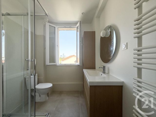 Appartement F3 à vendre - 3 pièces - 67.97 m2 - SURESNES - 92 - ILE-DE-FRANCE - Century 21 Arconsilium