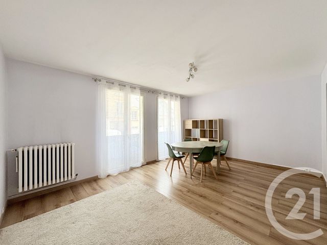 Appartement F3 à louer SURESNES