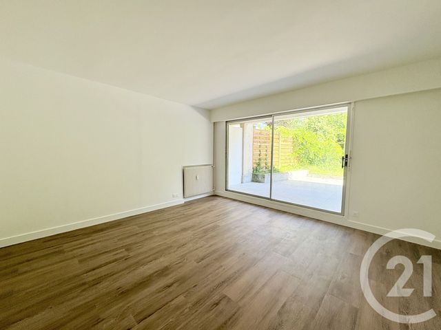 Appartement F3 à louer - 3 pièces - 61.07 m2 - RUEIL MALMAISON - 92 - ILE-DE-FRANCE - Century 21 Arconsilium