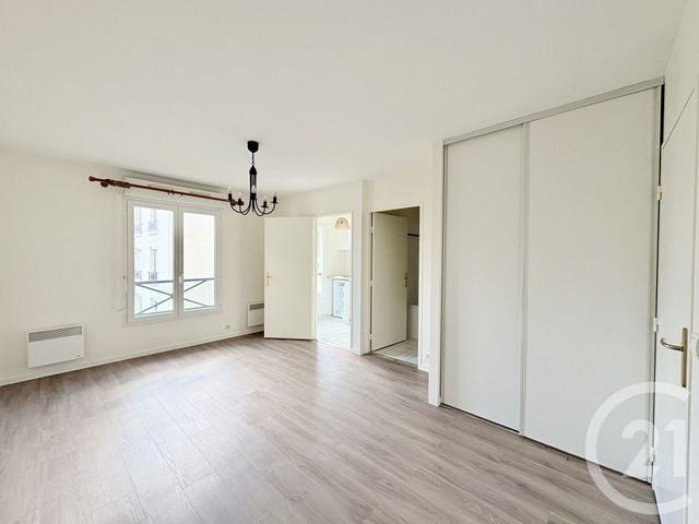 Appartement F1 à louer SURESNES