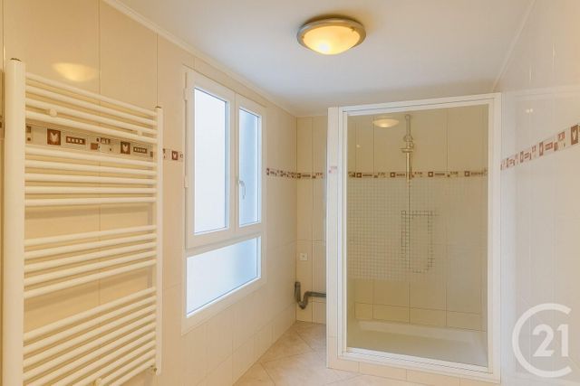 Appartement F3 à vendre - 3 pièces - 44.0 m2 - SURESNES - 92 - ILE-DE-FRANCE - Century 21 Arconsilium