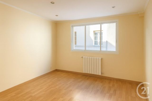 Appartement F3 à vendre - 3 pièces - 44.0 m2 - SURESNES - 92 - ILE-DE-FRANCE - Century 21 Arconsilium
