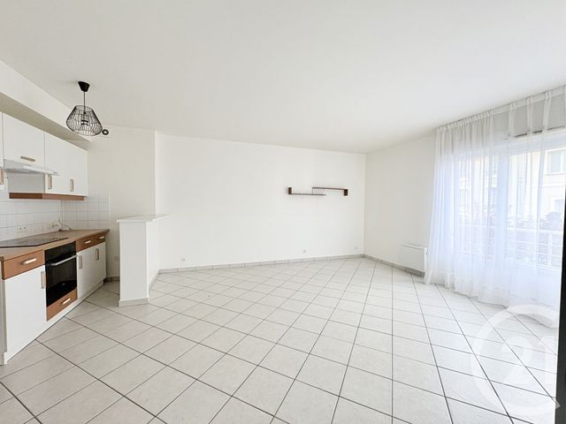 Appartement F3 à louer - 3 pièces - 65.54 m2 - SURESNES - 92 - ILE-DE-FRANCE - Century 21 Arconsilium
