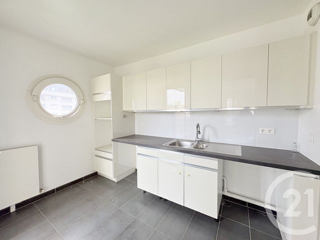 Appartement F4 à louer - 4 pièces - 84.0 m2 - SURESNES - 92 - ILE-DE-FRANCE - Century 21 Arconsilium