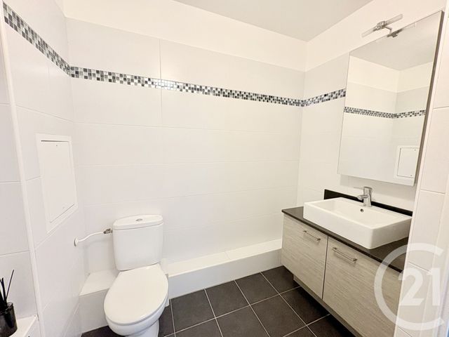 Appartement F4 à louer - 4 pièces - 84.0 m2 - SURESNES - 92 - ILE-DE-FRANCE - Century 21 Arconsilium