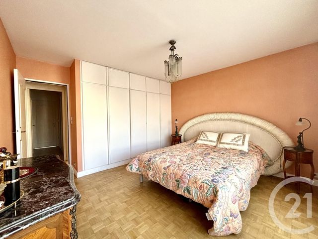 Afficher la photo en grand Appartement F4 à vendre - 4 pièces - 104.6 m2 - CHATOU - 78 - ILE-DE-FRANCE - Century 21 Arconsilium