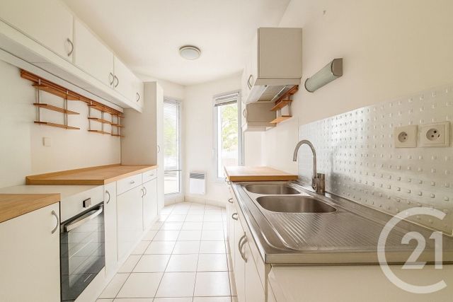 Appartement F4 à vendre - 3 pièces - 85.22 m2 - SURESNES - 92 - ILE-DE-FRANCE - Century 21 Arconsilium