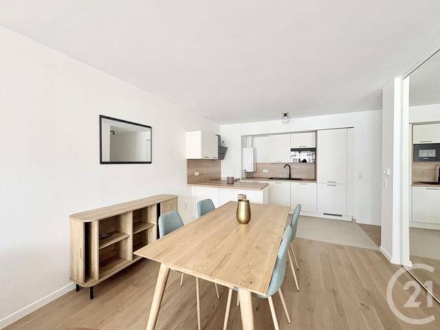 Appartement F3 à louer - 3 pièces - 70.26 m2 - SURESNES - 92 - ILE-DE-FRANCE - Century 21 Arconsilium