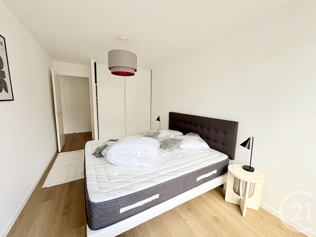 Appartement F3 à louer - 3 pièces - 70.26 m2 - SURESNES - 92 - ILE-DE-FRANCE - Century 21 Arconsilium