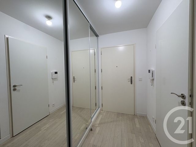 Appartement à louer - 2 pièces - 48.02 m2 - SURESNES - 92 - ILE-DE-FRANCE - Century 21 Arconsilium