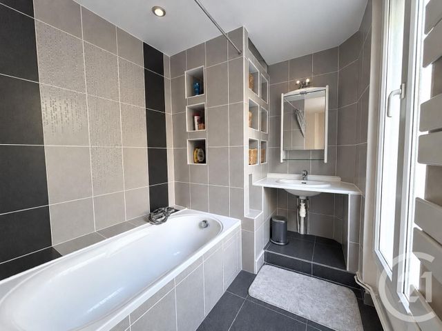 maison à vendre - 7 pièces - 167.0 m2 - SURESNES - 92 - ILE-DE-FRANCE - Century 21 Arconsilium