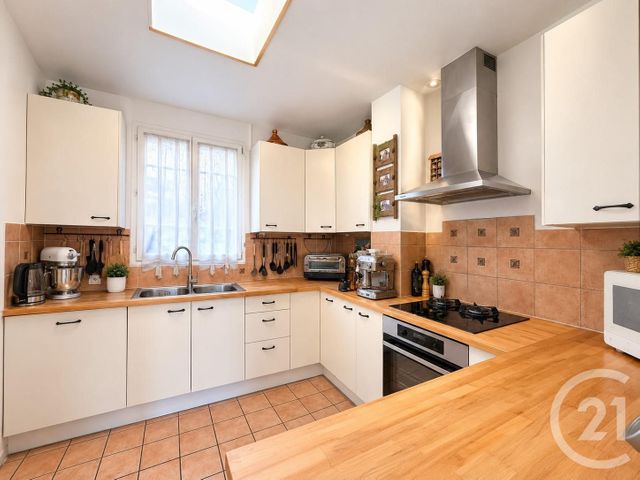 maison à vendre - 7 pièces - 167.0 m2 - SURESNES - 92 - ILE-DE-FRANCE - Century 21 Arconsilium