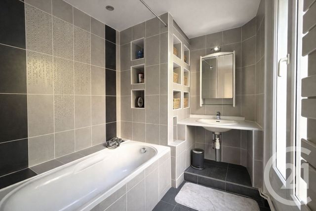 maison à vendre - 7 pièces - 167.0 m2 - SURESNES - 92 - ILE-DE-FRANCE - Century 21 Arconsilium