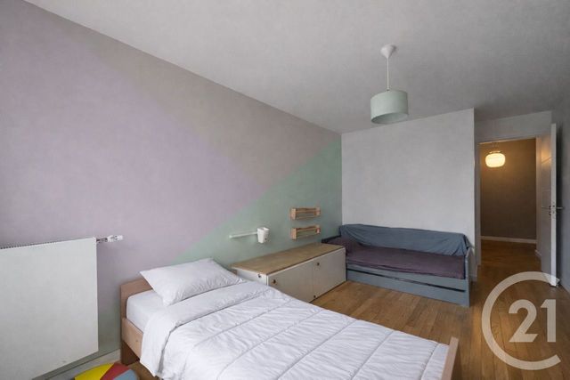 Appartement F4 à vendre - 4 pièces - 75.0 m2 - SURESNES - 92 - ILE-DE-FRANCE - Century 21 Arconsilium