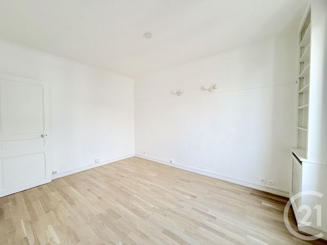Appartement F1 à louer - 1 pièce - 21.0 m2 - SURESNES - 92 - ILE-DE-FRANCE - Century 21 Arconsilium