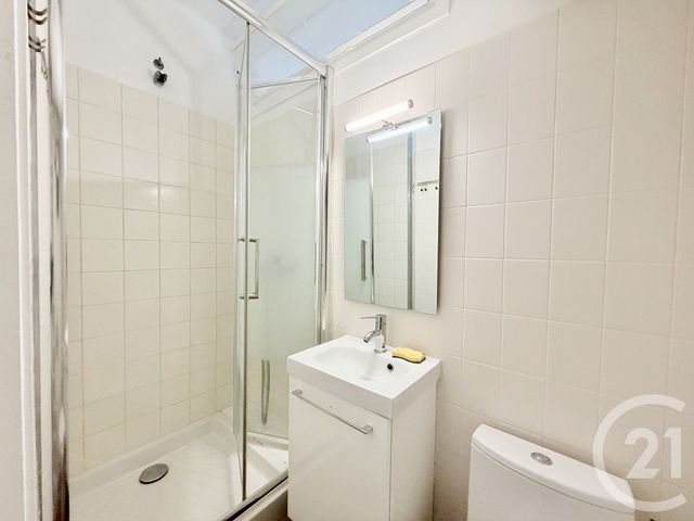 Appartement F1 à louer - 1 pièce - 21.0 m2 - SURESNES - 92 - ILE-DE-FRANCE - Century 21 Arconsilium