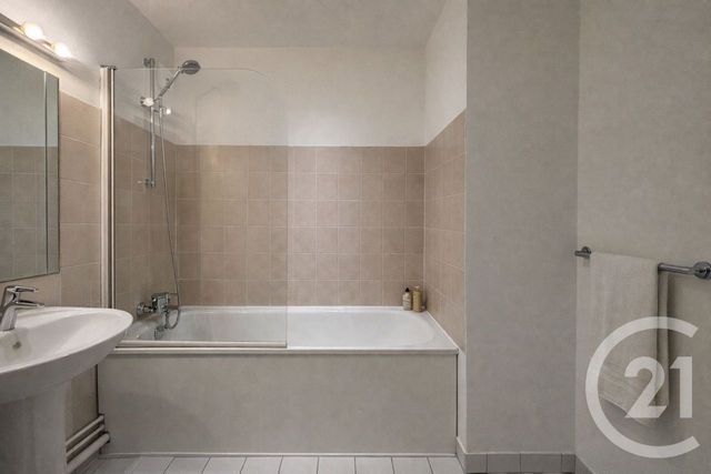 Appartement F2 à vendre - 2 pièces - 52.0 m2 - SURESNES - 92 - ILE-DE-FRANCE - Century 21 Arconsilium