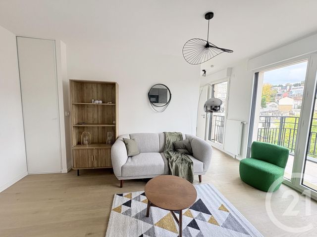 Appartement F2 à louer SURESNES