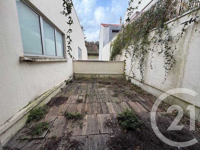 Appartement Studio à louer - 1 pièce - 20.73 m2 - SURESNES - 92 - ILE-DE-FRANCE - Century 21 Arconsilium