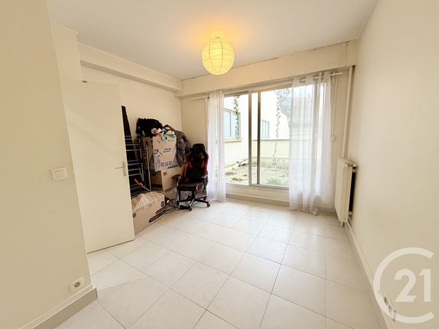 Appartement Studio à louer - 1 pièce - 20.73 m2 - SURESNES - 92 - ILE-DE-FRANCE - Century 21 Arconsilium