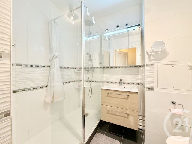 Appartement F1 à louer - 1 pièce - 31.81 m2 - CLICHY - 92 - ILE-DE-FRANCE - Century 21 Arconsilium