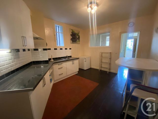 Appartement F2 à louer - 2 pièces - 35.68 m2 - SURESNES - 92 - ILE-DE-FRANCE - Century 21 Arconsilium