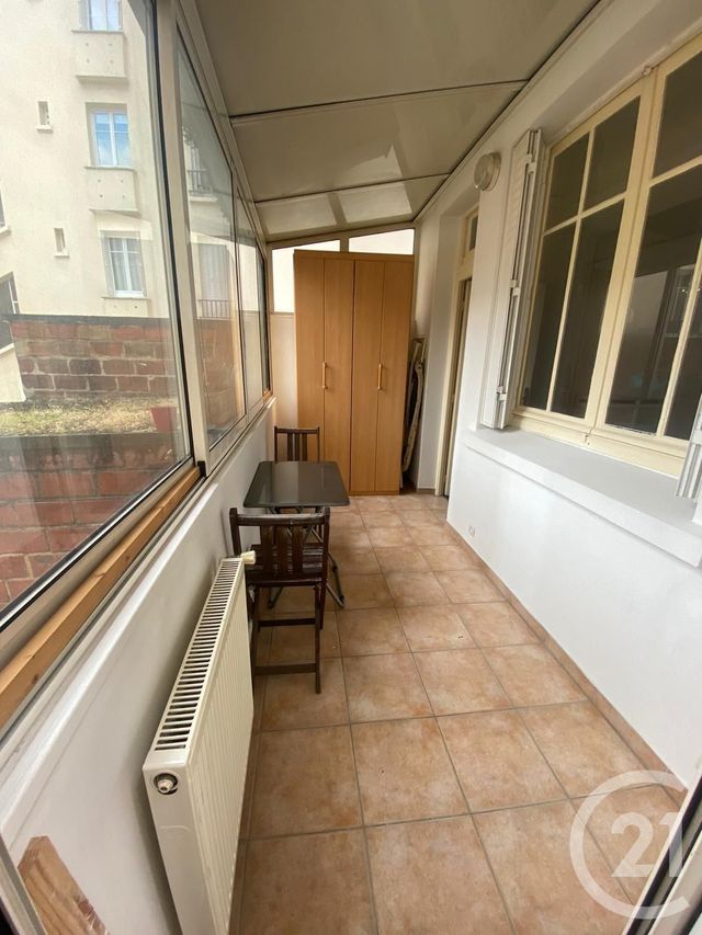 Appartement F2 à louer - 2 pièces - 35.68 m2 - SURESNES - 92 - ILE-DE-FRANCE - Century 21 Arconsilium