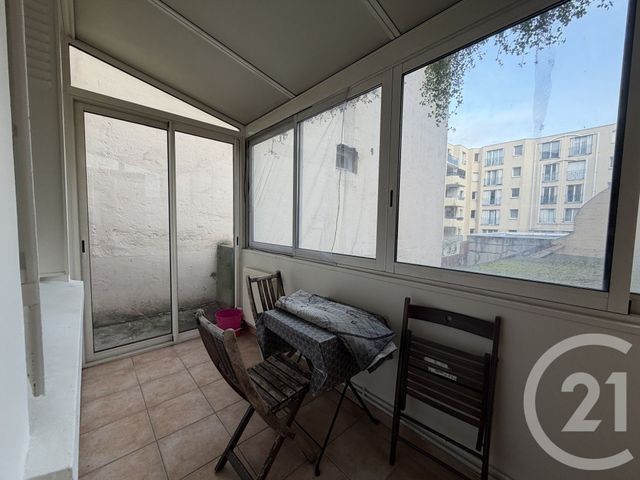 Appartement F2 à louer - 2 pièces - 35.68 m2 - SURESNES - 92 - ILE-DE-FRANCE - Century 21 Arconsilium