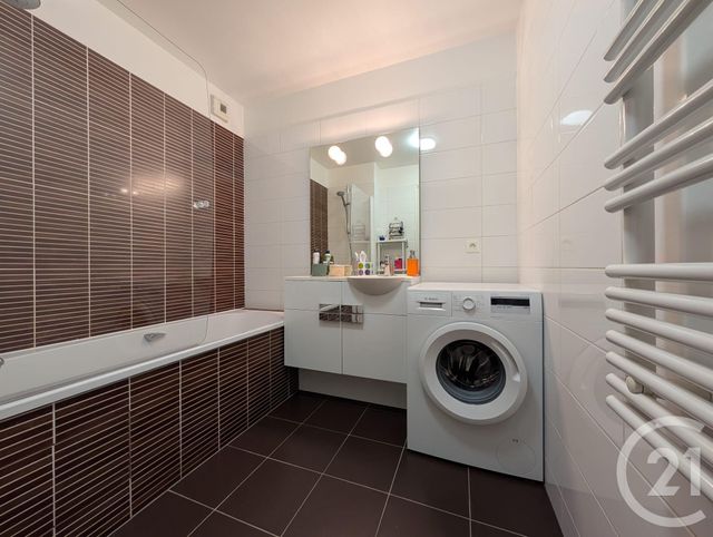 Appartement F3 à vendre - 3 pièces - 72.29 m2 - SURESNES - 92 - ILE-DE-FRANCE - Century 21 Arconsilium