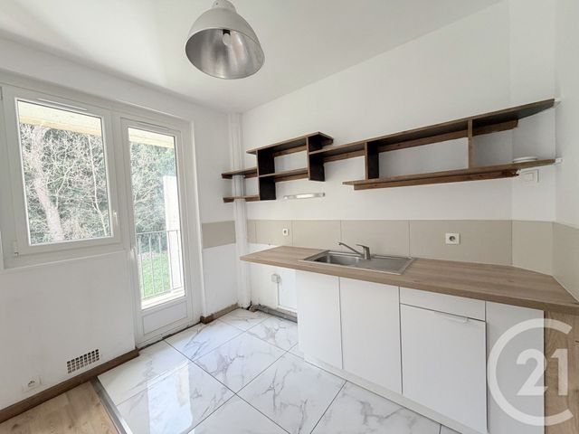 Appartement F2 à louer - 2 pièces - 36.0 m2 - SEVRES - 92 - ILE-DE-FRANCE - Century 21 Arconsilium