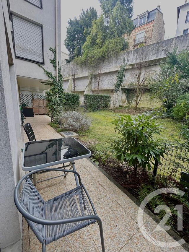 Appartement F2 à louer - 2 pièces - 44.94 m2 - SURESNES - 92 - ILE-DE-FRANCE - Century 21 Arconsilium