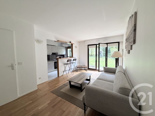 Appartement F2 à louer - 2 pièces - 45.0 m2 - SURESNES - 92 - ILE-DE-FRANCE - Century 21 Arconsilium