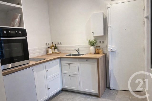 Appartement F2 à vendre - 2 pièces - 30.0 m2 - SURESNES - 92 - ILE-DE-FRANCE - Century 21 Arconsilium