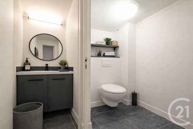 Appartement Loft à vendre - 3 pièces - 64.0 m2 - SURESNES - 92 - ILE-DE-FRANCE - Century 21 Arconsilium