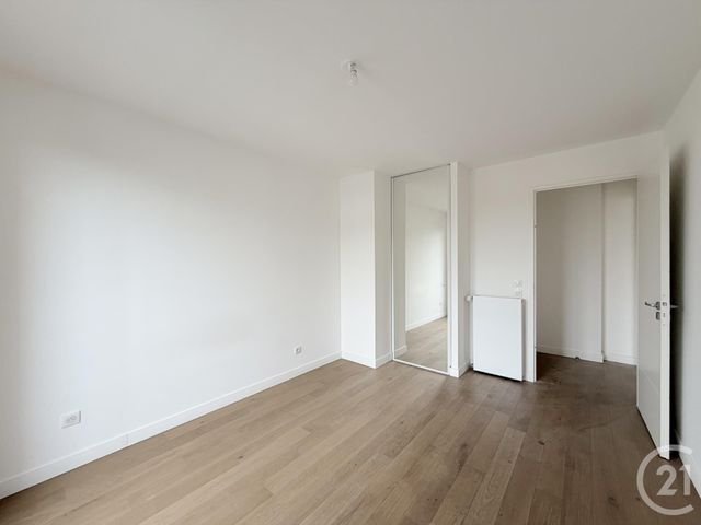 Appartement F2 à louer - 2 pièces - 41.0 m2 - SURESNES - 92 - ILE-DE-FRANCE - Century 21 Arconsilium
