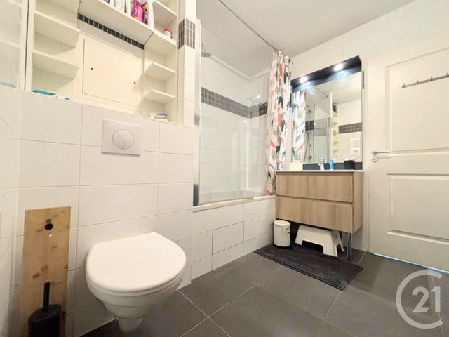 Appartement F4 à vendre - 4 pièces - 80.05 m2 - SURESNES - 92 - ILE-DE-FRANCE - Century 21 Arconsilium