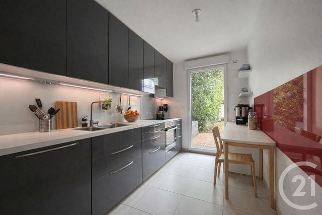 Appartement F4 à vendre - 4 pièces - 80.05 m2 - SURESNES - 92 - ILE-DE-FRANCE - Century 21 Arconsilium