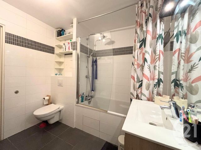 Appartement F4 à vendre - 4 pièces - 80.05 m2 - SURESNES - 92 - ILE-DE-FRANCE - Century 21 Arconsilium