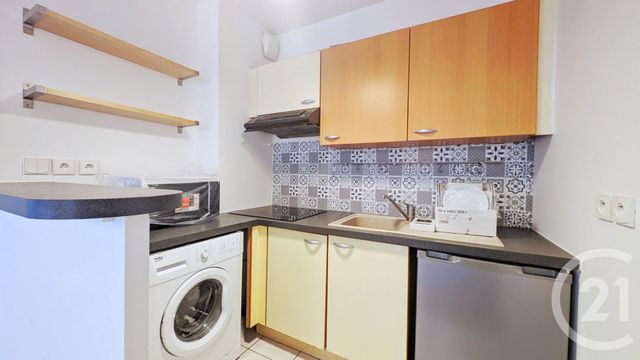 Appartement F1 à louer - 1 pièce - 25.95 m2 - COURBEVOIE - 92 - ILE-DE-FRANCE - Century 21 Arconsilium