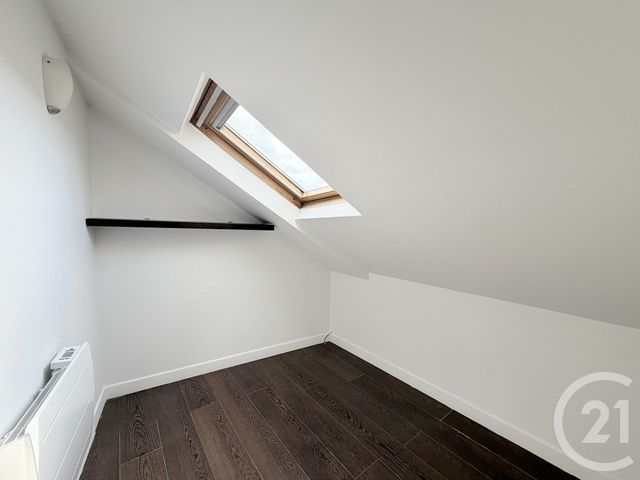 Appartement à louer - 2 pièces - 32.02 m2 - BOUGIVAL - 78 - ILE-DE-FRANCE - Century 21 Arconsilium