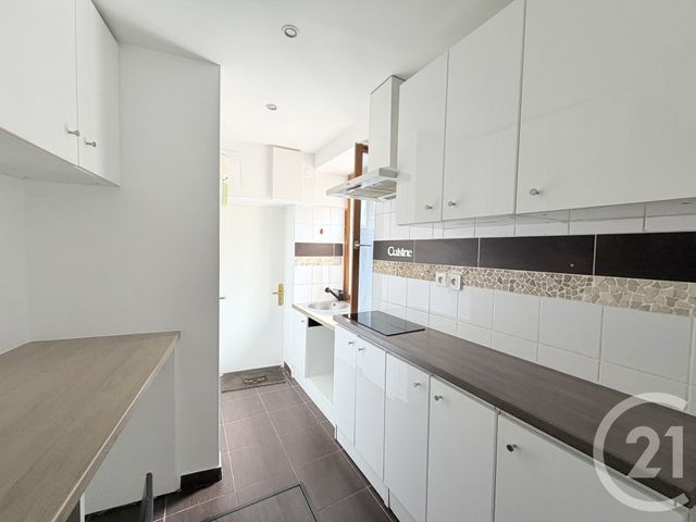 Appartement à louer - 2 pièces - 32.02 m2 - BOUGIVAL - 78 - ILE-DE-FRANCE - Century 21 Arconsilium