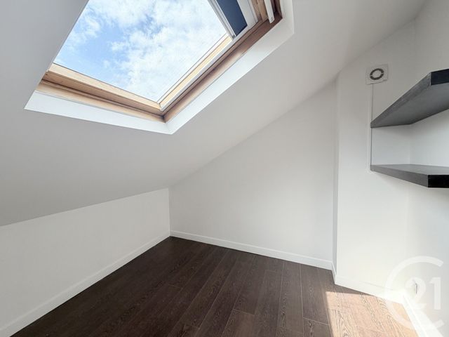 Appartement à louer - 2 pièces - 32.02 m2 - BOUGIVAL - 78 - ILE-DE-FRANCE - Century 21 Arconsilium