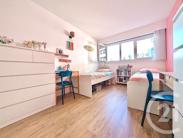 Appartement F3 à vendre - 3 pièces - 67.59 m2 - COURBEVOIE - 92 - ILE-DE-FRANCE - Century 21 Arconsilium
