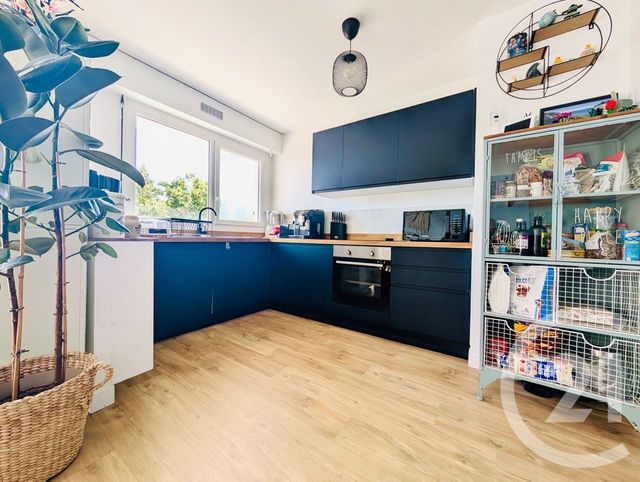 Appartement F3 à vendre - 3 pièces - 67.59 m2 - COURBEVOIE - 92 - ILE-DE-FRANCE - Century 21 Arconsilium