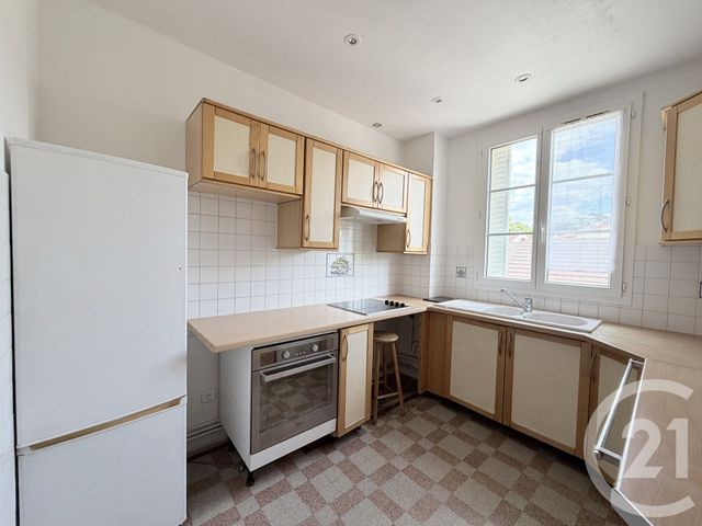 Appartement F2 à louer - 2 pièces - 42.49 m2 - NANTERRE - 92 - ILE-DE-FRANCE - Century 21 Arconsilium